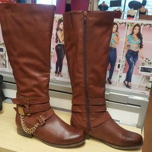 Women's Riding Boots size 6 I'm